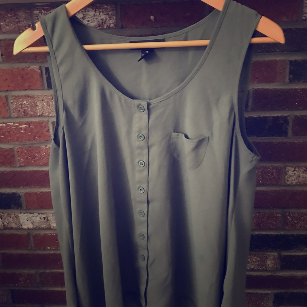Sleeveless Style &Co blouse